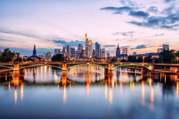 Hotel Lumiere An Der Messe "New Opening" Frankfurt am Main Buitenkant foto