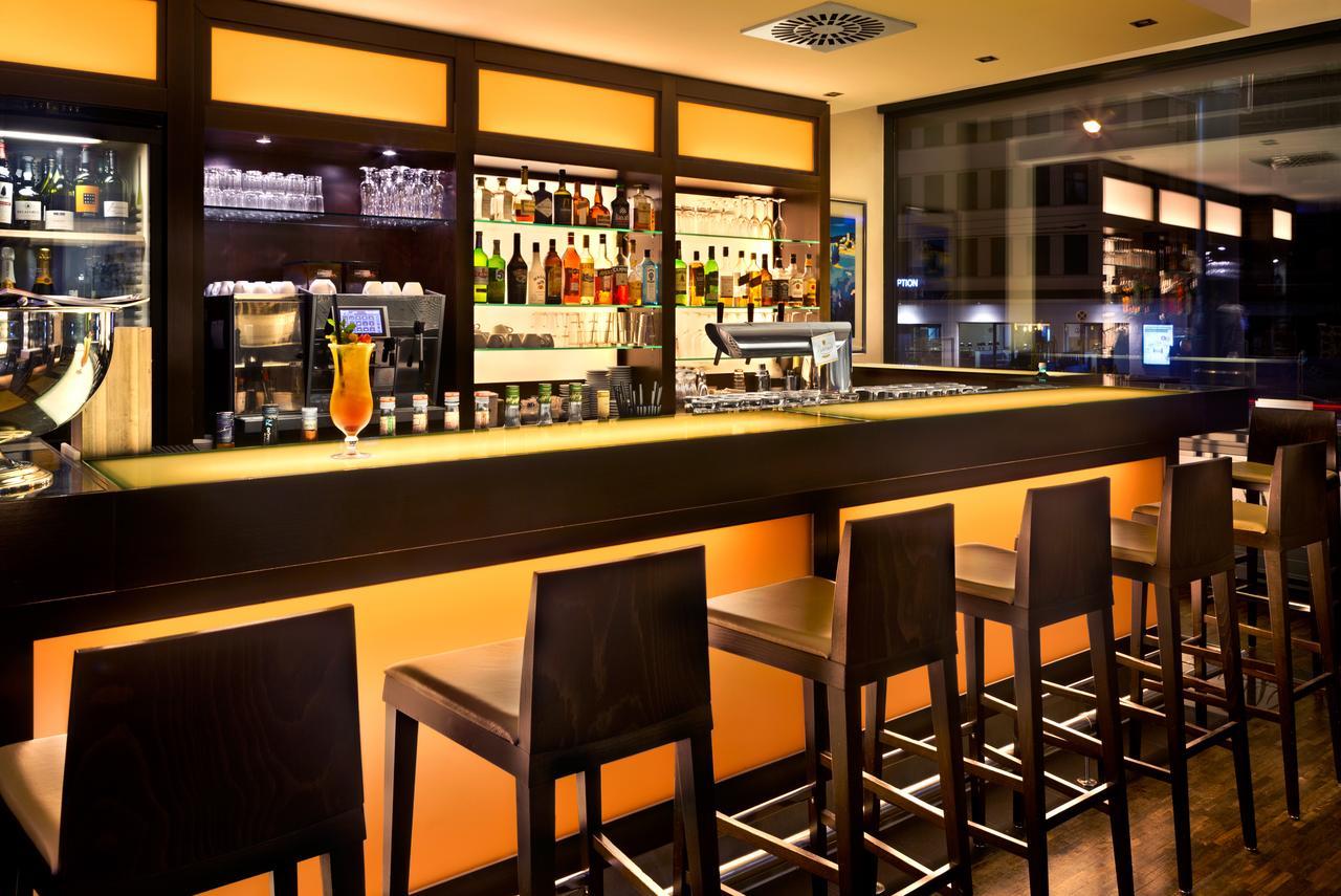 Hotel Lumiere An Der Messe "New Opening" Frankfurt am Main Buitenkant foto